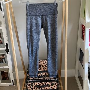 Lululemon Grey Yoga Pants Sz 8